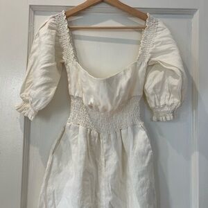 WeWoreWhat White Puffed Sleeve romper